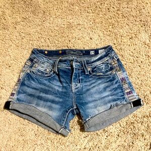 Cute midi miss me Jean shorts size 14 in kids about a size 0 or 00 in womens